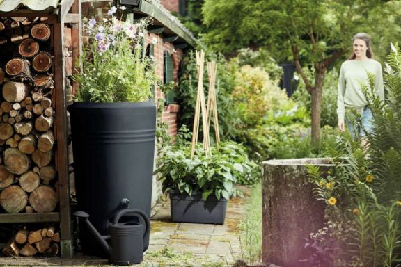 green+basics+rain+barrel_i2.jpg.jpg